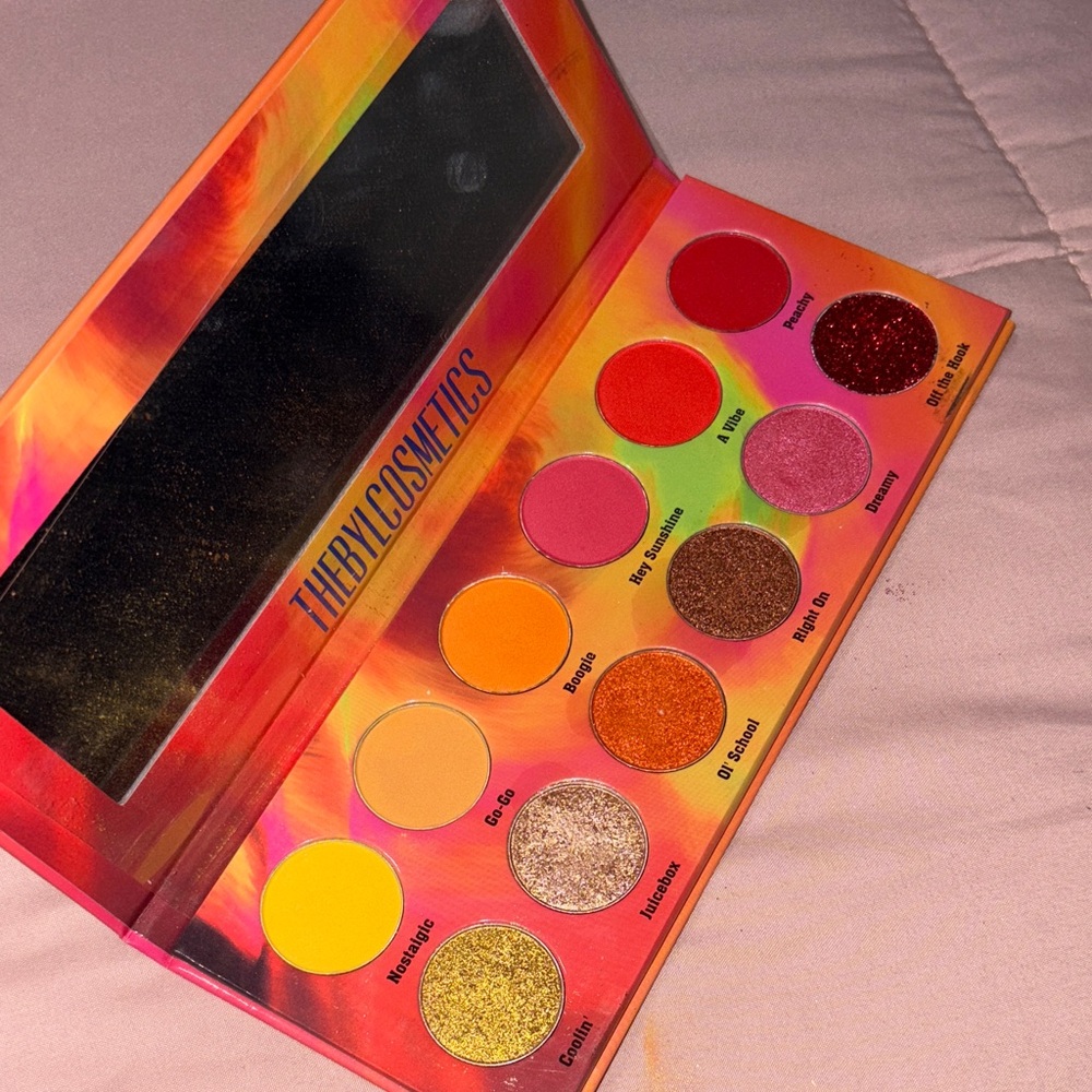 Radiant Eyeshadow Palette